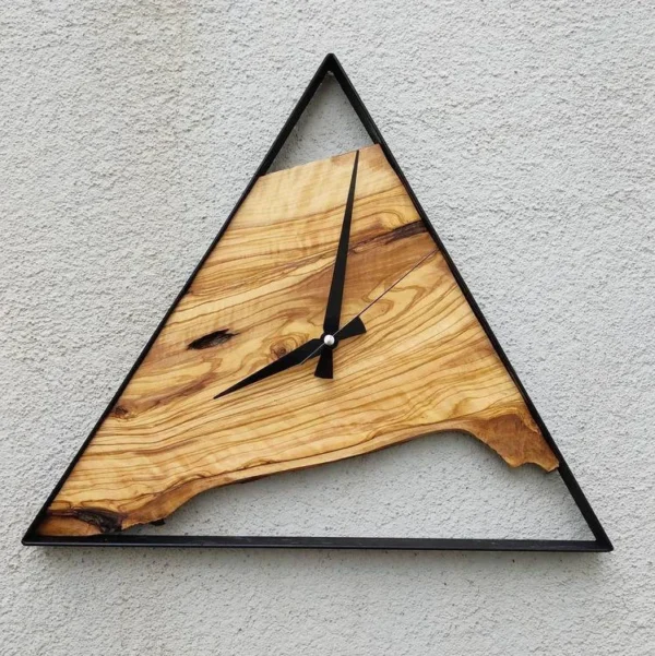 reclaimed wood clock